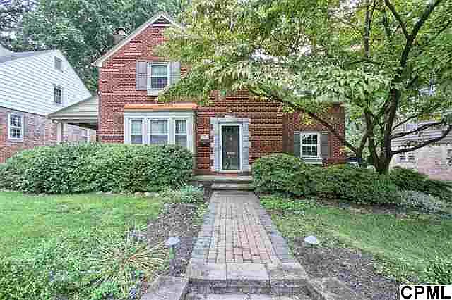 2955 Maple Rd photo 1