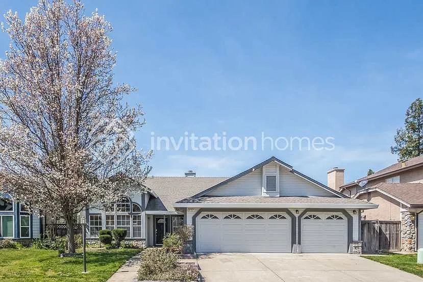 8767 Hollowstone Way
