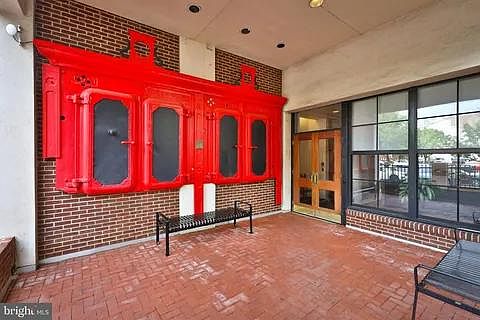 2nd image of 315 New St APT 205