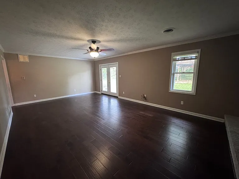 4430 Chicadee Dr — Photo 12