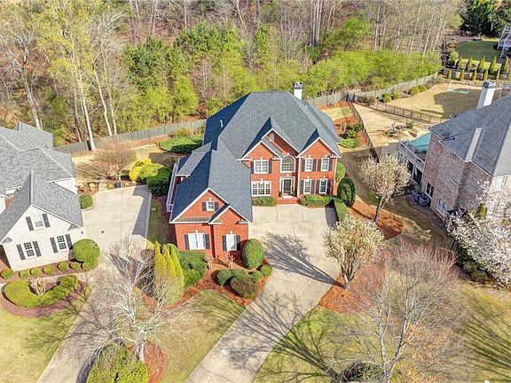 4th image of 7640 Stratton Point