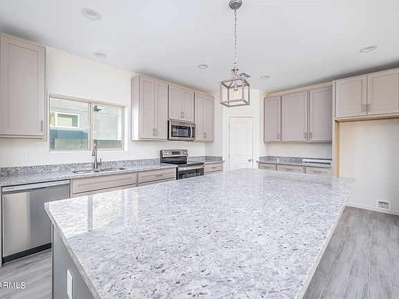 5th image of 21737 W Roosevelt Ave