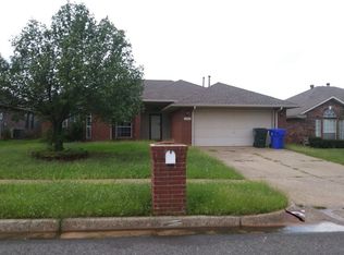 204 Sandstone Dr, Norman, OK 73071