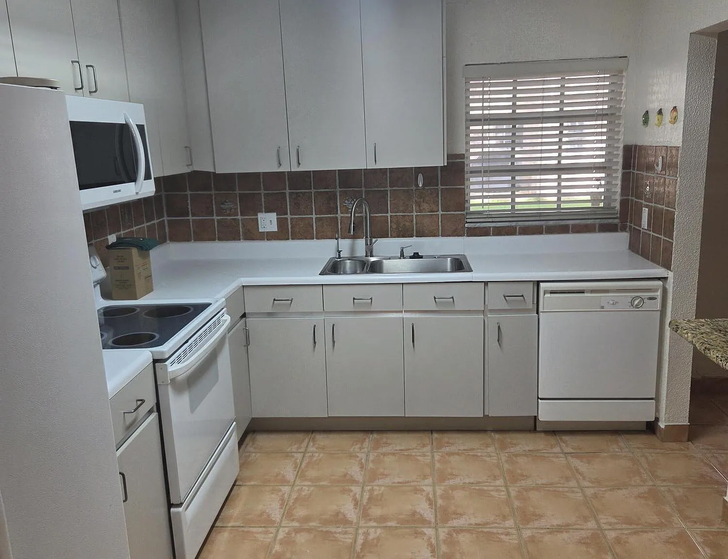 3 bed, 2.5 bath, 1500 sqft, $2,650 — Photo 4