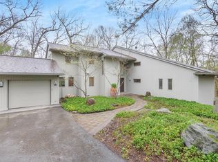 3732 Oakmore Ct, Ann Arbor, MI 48103
