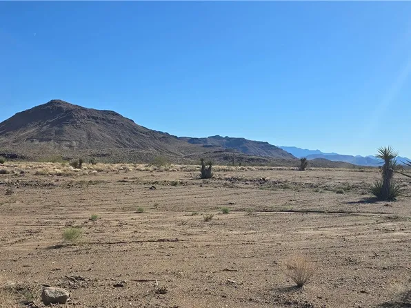 3628 W Collins Dr, Golden Valley, AZ 86413