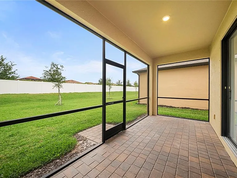 14836 Palamos Cir — Photo 25