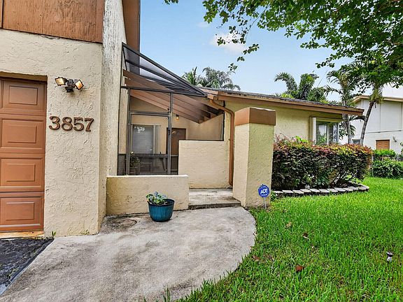 2nd image of 3857 NW 1st Place