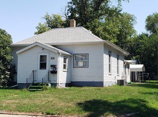 816 W 2nd St, Webster, SD 57274