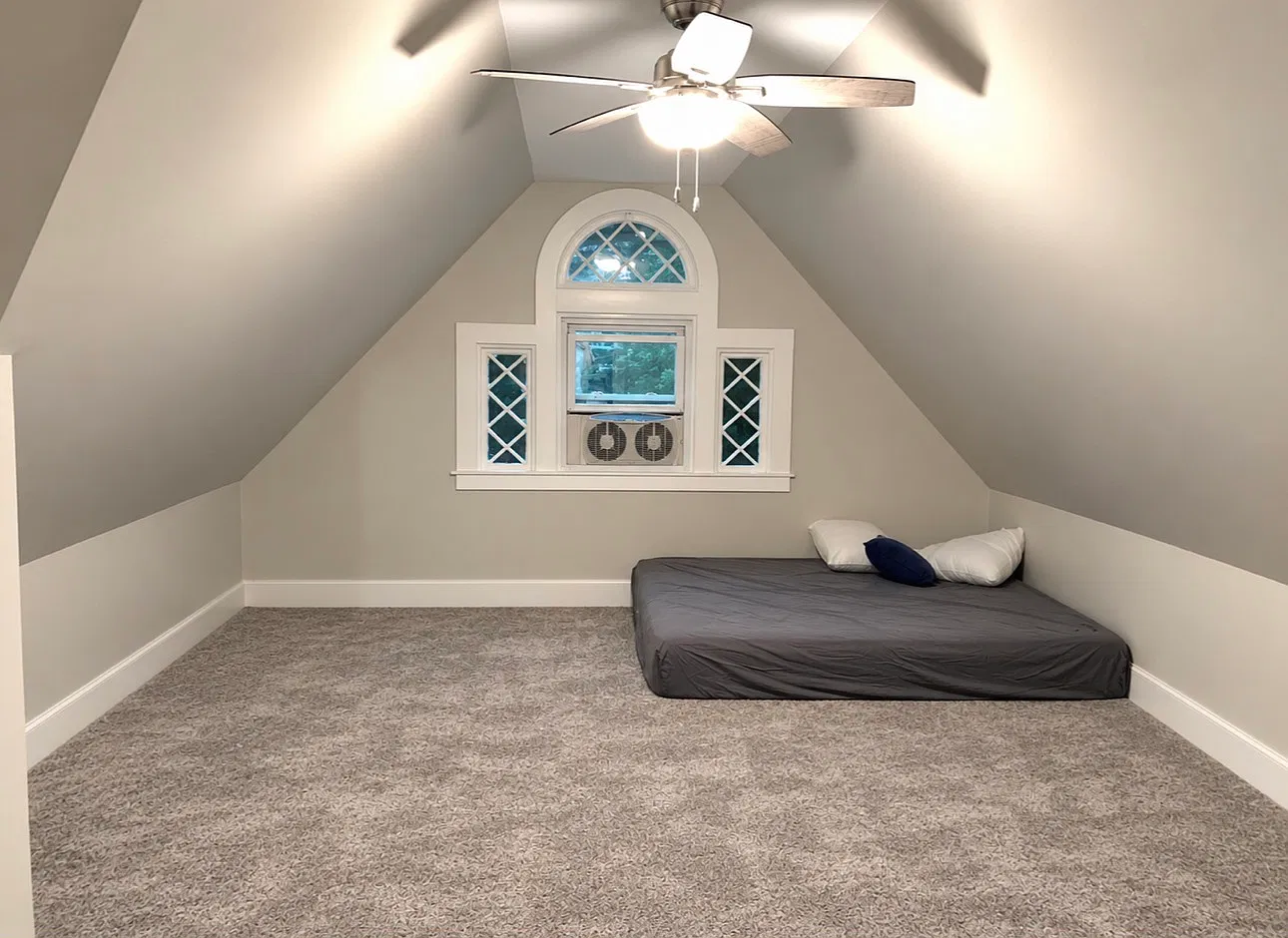 2 bed, 1000 sqft, $2,400 — Photo 4