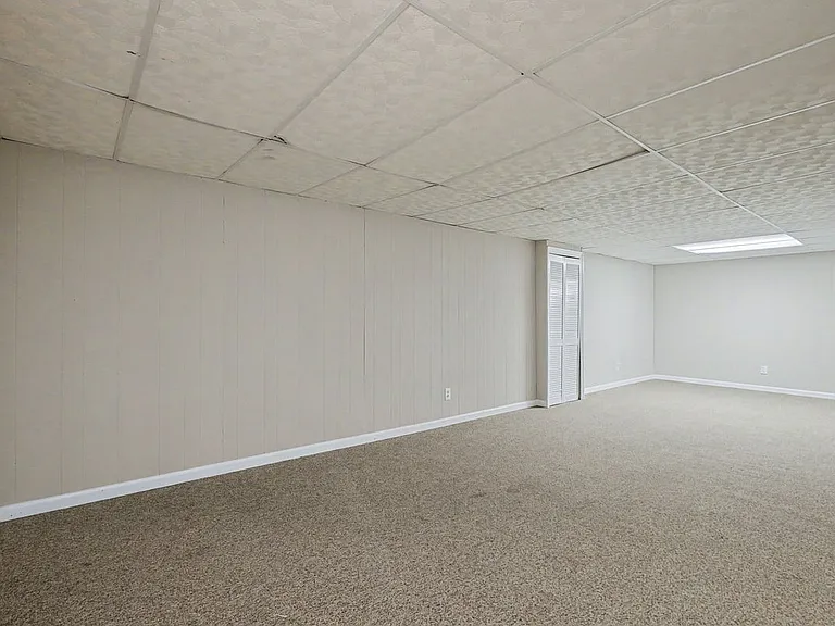12116 Wincanton Dr — Photo 33