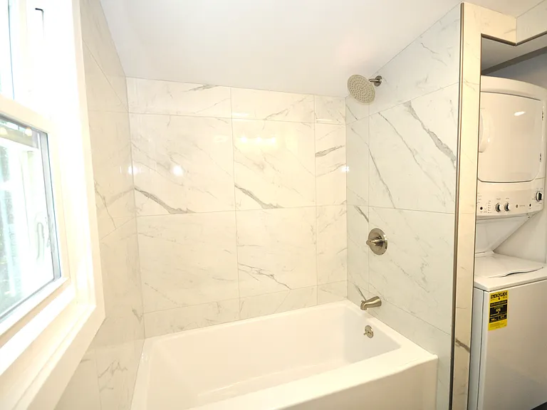 17 Hough St #17 — Photo 19