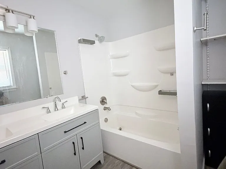 2604 Tracewood Cir — Photo 6