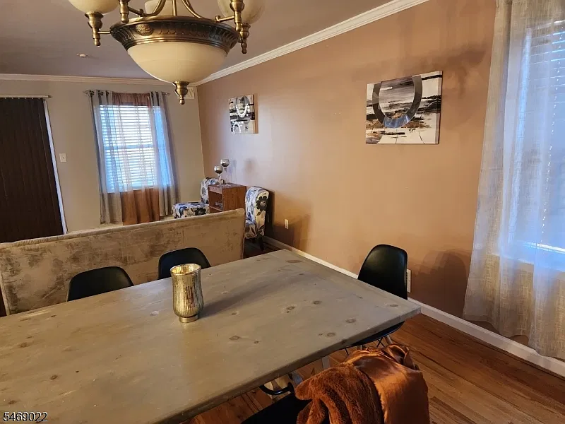 3 bed, 2.0 bath, $3,000 — Photo 1