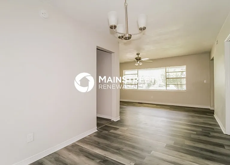 3108 Pembrook Dr — Photo 3