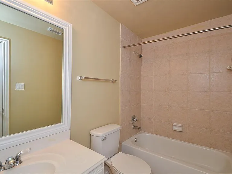 5503 Langhorne Ct — Photo 24