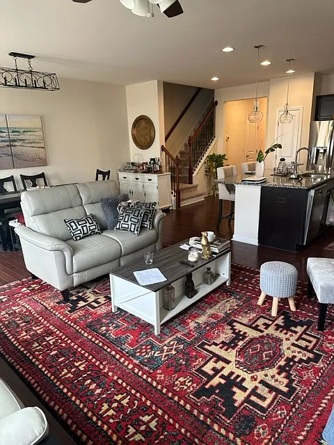 1 bed, 1.5 bath, 1824 sqft, $1,500 — Photo 3