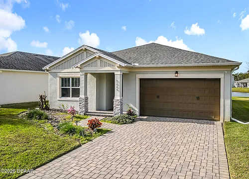 5644 Estero Loop Photo 1