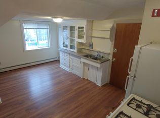 320 Lonsdale Ave #3F, Pawtucket, RI 02860