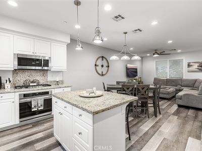 7374 Luminaire Pl, Rancho Cucamonga, CA, 91739