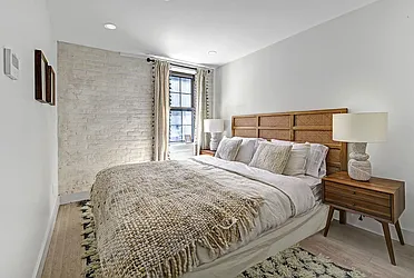 Rented by Bond New York