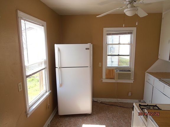 3rd image of 21 Pine Creek Cir