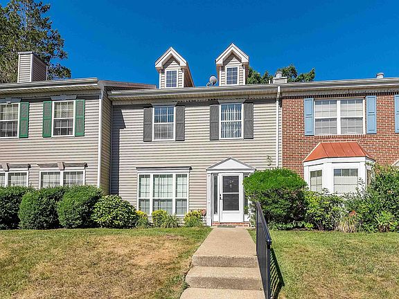 2nd image of 104 Cherokee Dr #1102