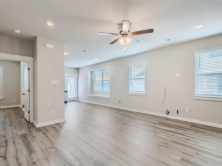 2233 Rocoso Trl — Photo 9