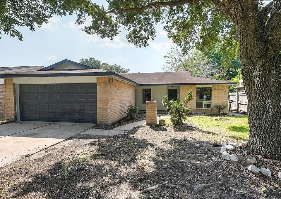 1st image of 16230 Detric Ln