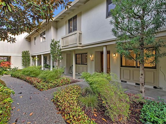 2nd image of 14685 Fieldstone Dr