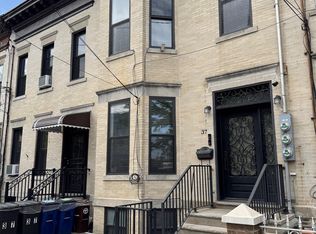 37 Apollo St, Brooklyn, NY 11222