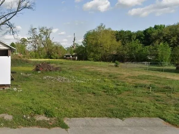 8006 Lockwood Dr, Houston, TX 77016