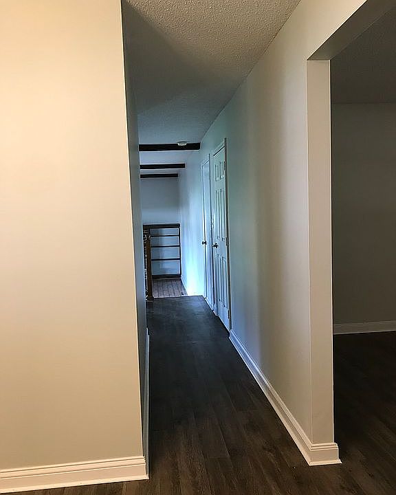 1st image of 132 Claren Dr