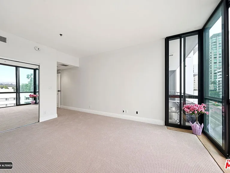 10660 Wilshire Blvd #805 — Photo 53