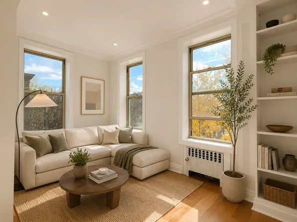 106 Bond Street image 1 of 4