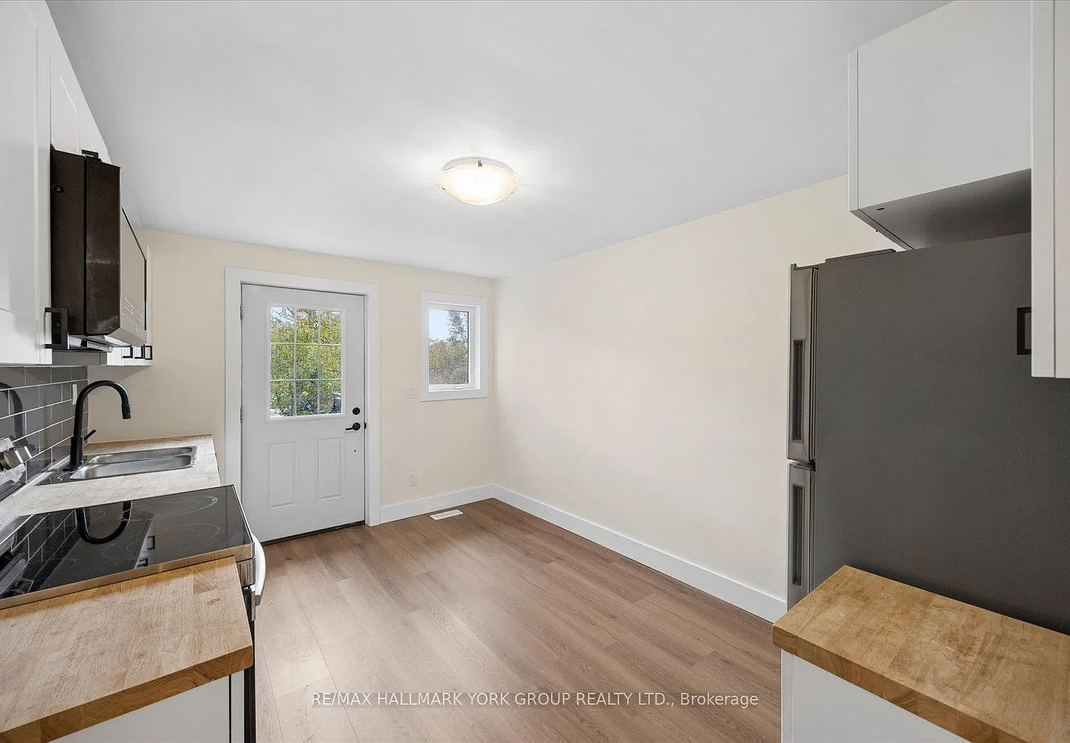 3 bed, $2,500 — Photo 4