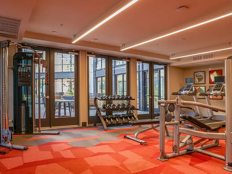 24/7 Fitness Center