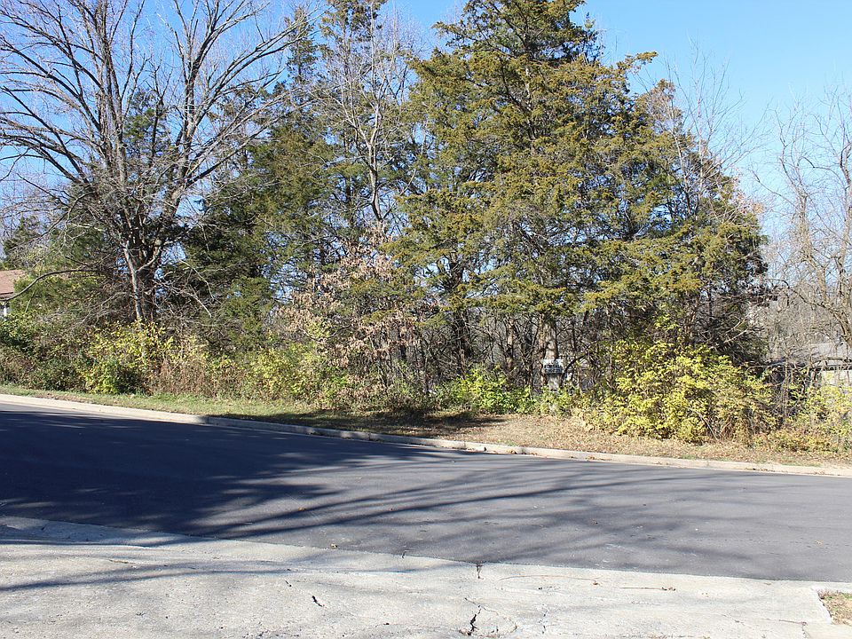 2nd image of Hutton Ln
