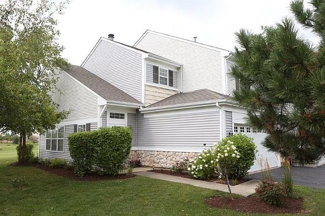 1st image of 550 Pinebrook Dr
