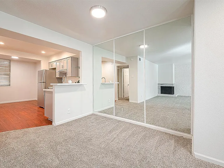 2601 Marilee Ln #3 — Photo 5