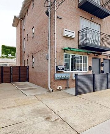 3rd image of 94-41 113th St #3