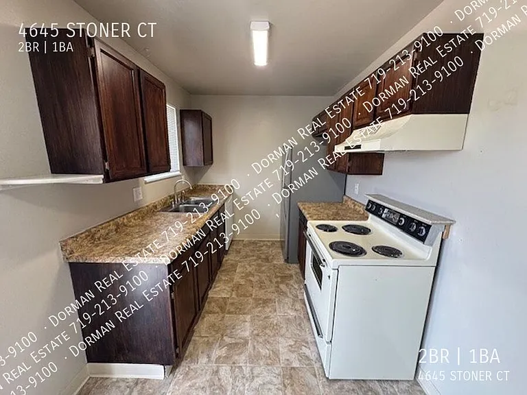 4645 Stoner Ct — Photo 6