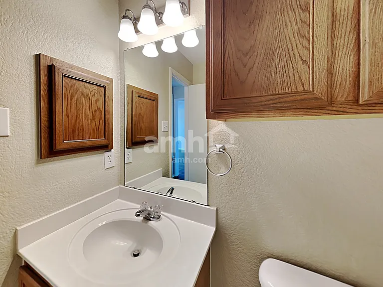 1706 Santa Fe Trl — Photo 18