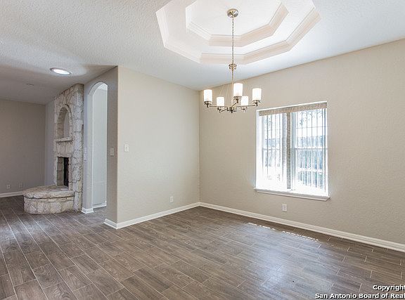 4th image of 7922 Clearwater Blvd