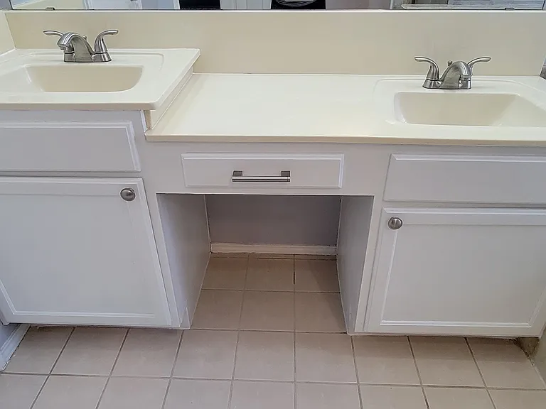 401 Colony Dr — Photo 21