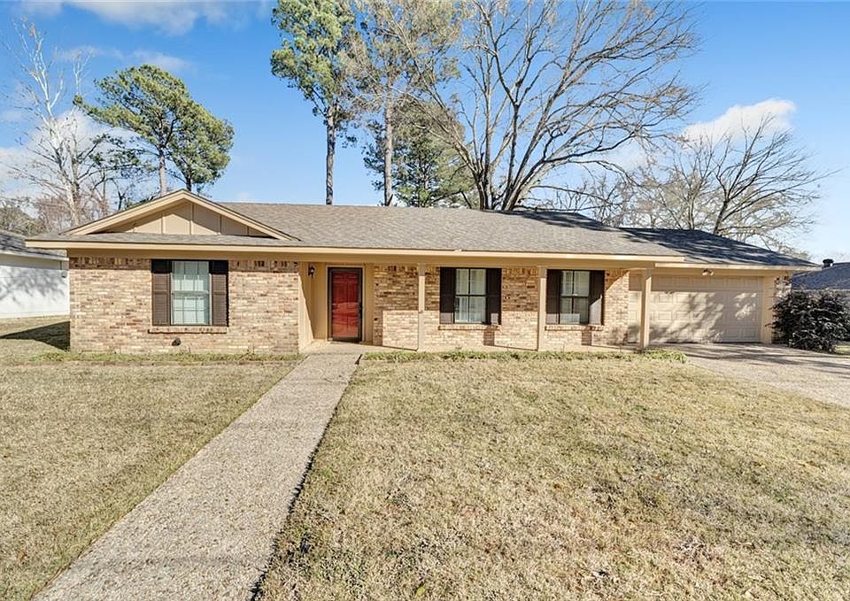 1st image of 3818 Brookwood Dr