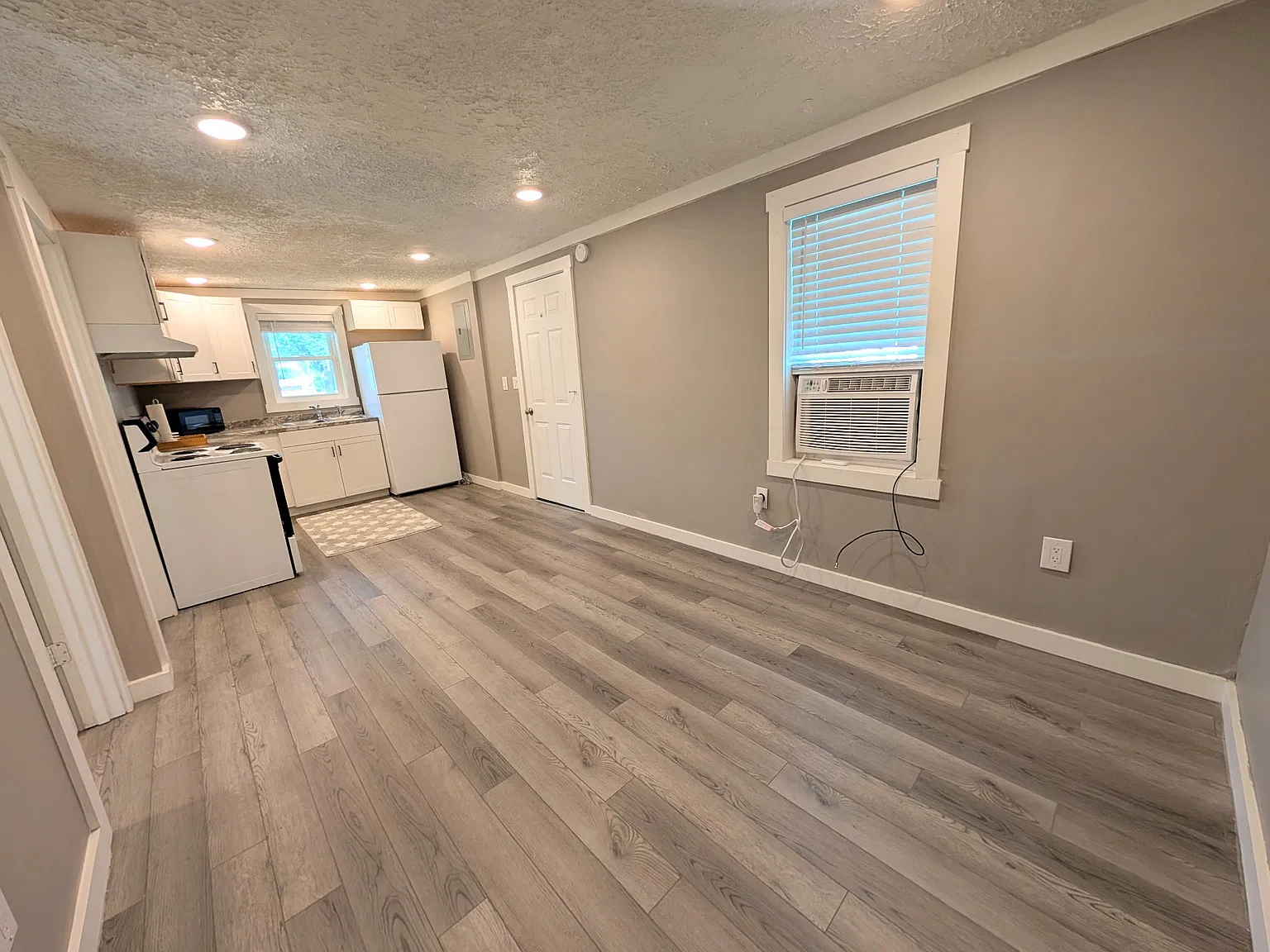 1 bed, 550 sqft, $875 — Photo 4