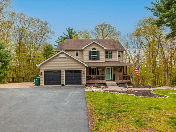 2512 Highview Dr, Brodheadsville, PA 18322