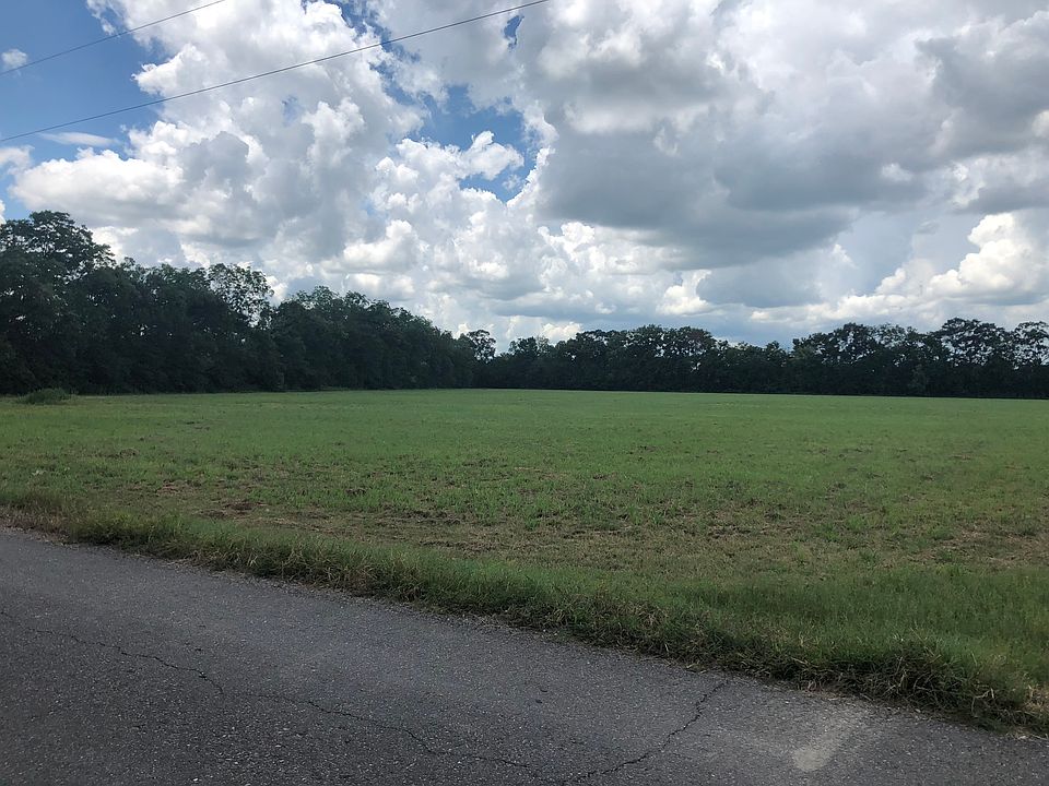2nd image of 1 Mitt Naquin Rd