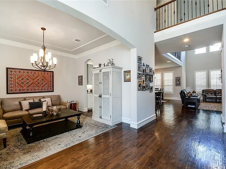 6209 Metz St — Photo 5